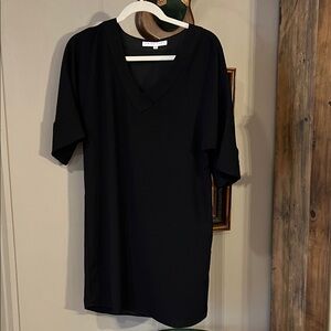 Trina Turk Classic Black Short Sleeve Top